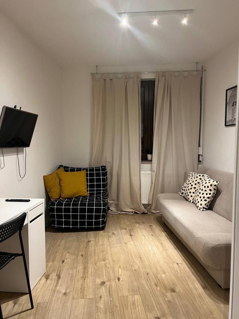 City Center - 3 Rooms - New Building - Private Parking Place - Garage Wrocław Exterior foto